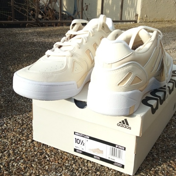 adidas MIDCITY LOW SHOES - Picture 12 of 13